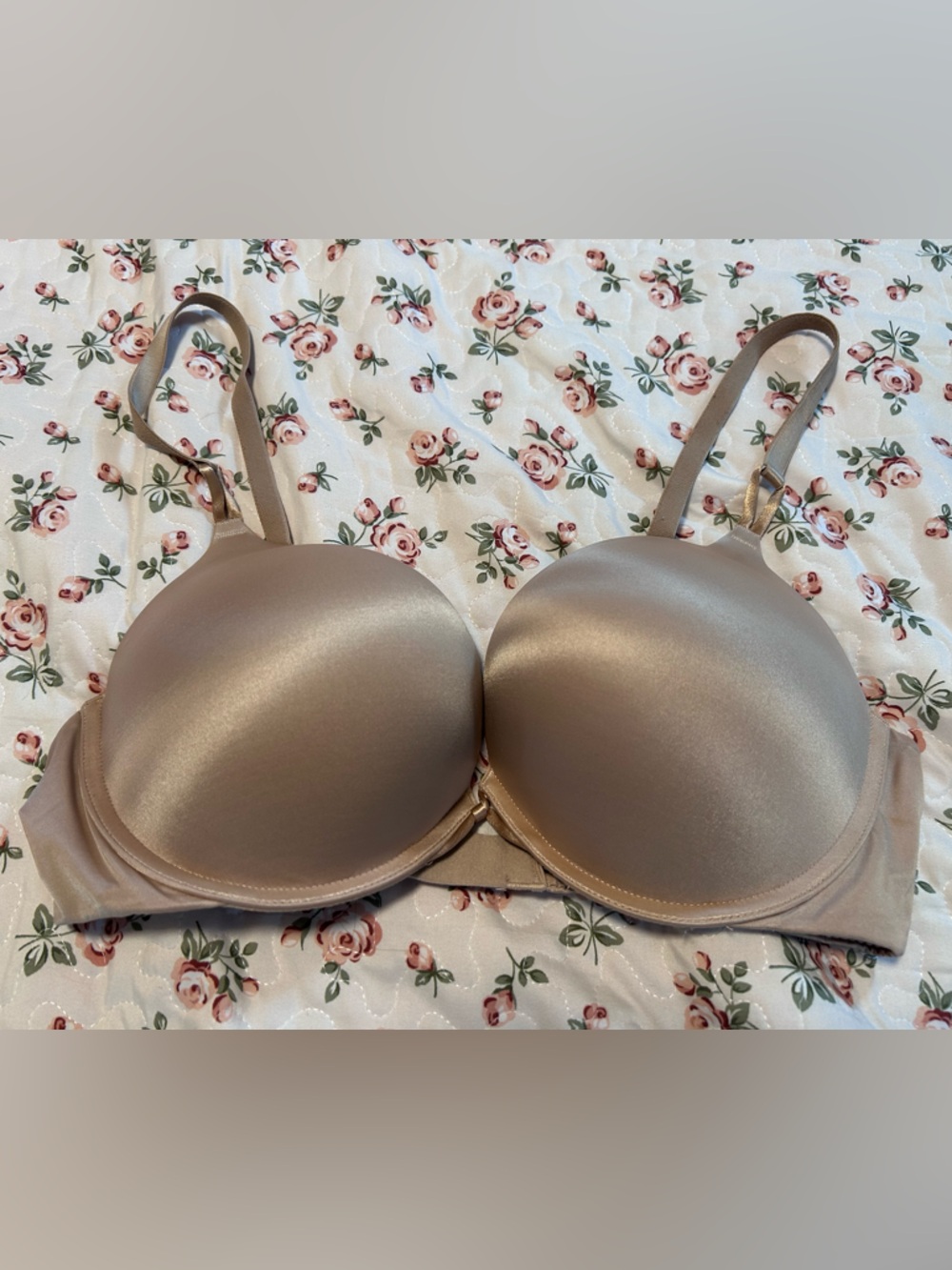 VICTORIAS SECRET BOMBSHELL BRA 38C excellent condition.